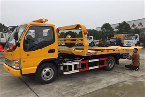 周家桥哪里有拖车服务