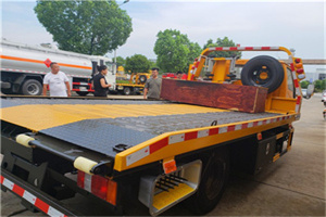 周家桥附近拖车电话号码服务